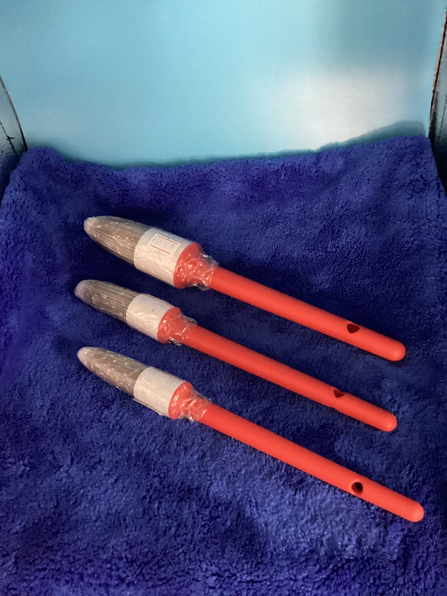 Red handle soft bristle detail brush