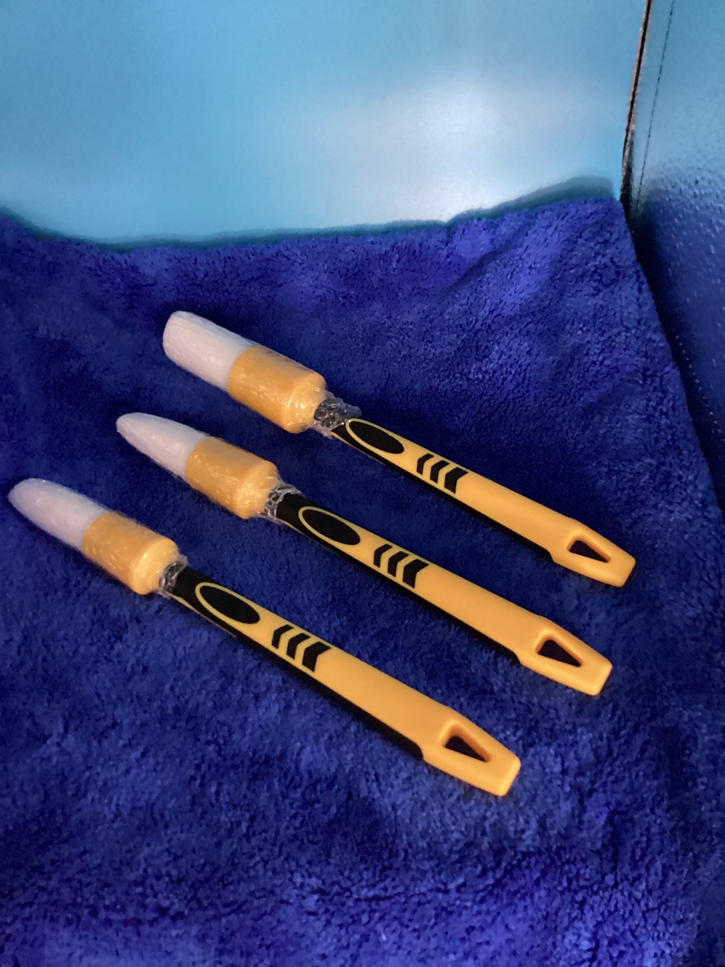 White bristle detail brush
